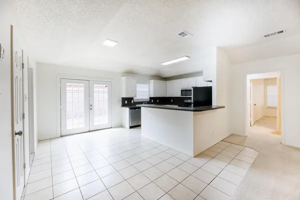 $1,300 | 10104 Englewood Avenue, Unit 2, Lubbock, TX 79424