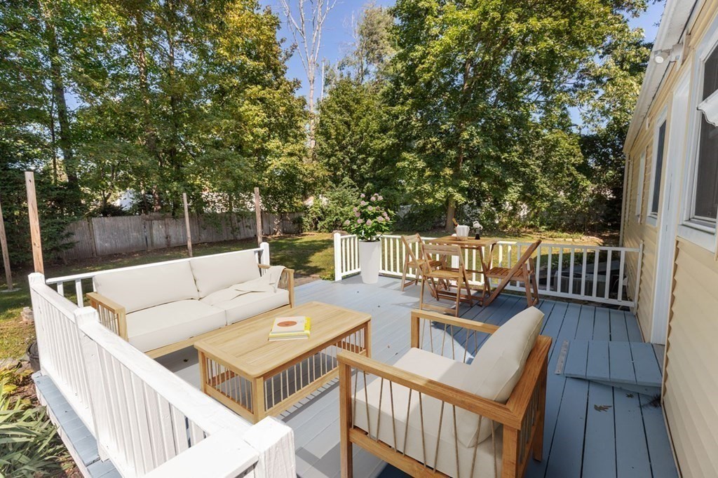 10 Suffolk Road Sharon, MA 02067 - Photo 11 of 31 Gallery Image 11