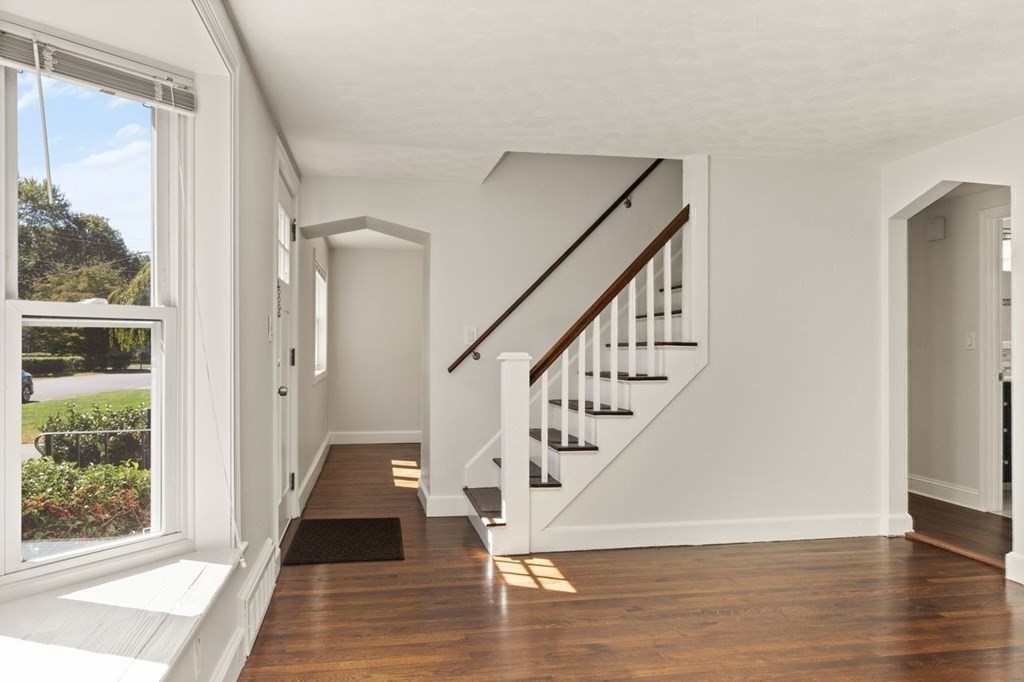 10 Suffolk Road Sharon, MA 02067 - Photo 16 of 31 Gallery Image 16