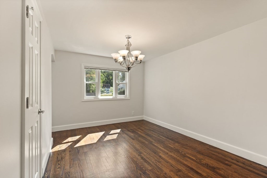 10 Suffolk Road Sharon, MA 02067 - Photo 17 of 31 Gallery Image 17