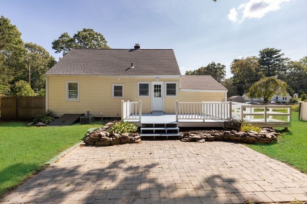 10 Suffolk Road Sharon, MA 02067 - Photo 25 of 31 Gallery Image 25