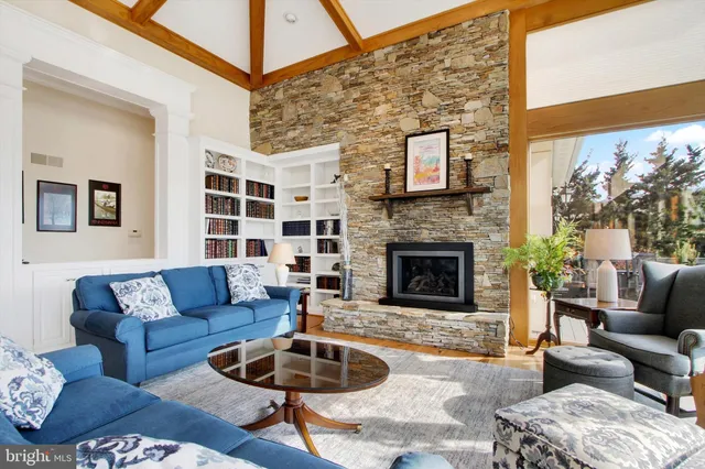 $749,000 | 6732 St Annes Drive, Fayetteville, PA 17222