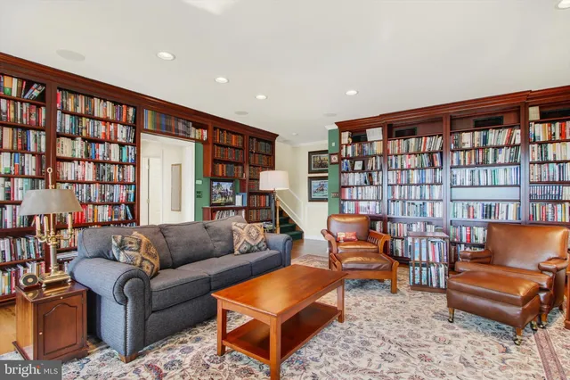 $749,000 | 6732 St Annes Drive, Fayetteville, PA 17222