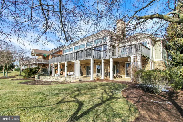 $749,000 | 6732 St Annes Drive, Fayetteville, PA 17222