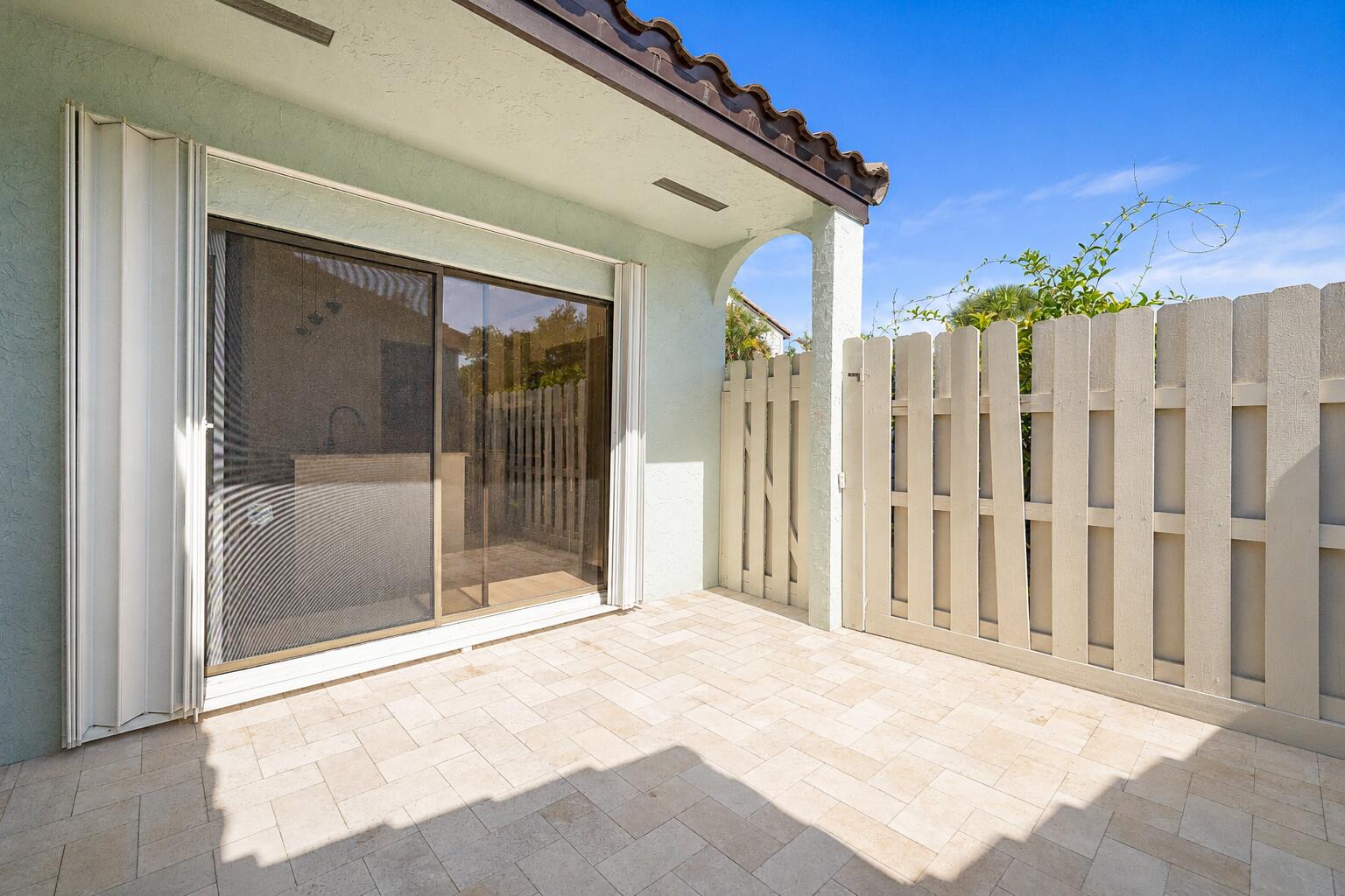 22354 Pineapple Walk Drive Boca Raton, FL 33433 - Photo 26 of 39 1000045203