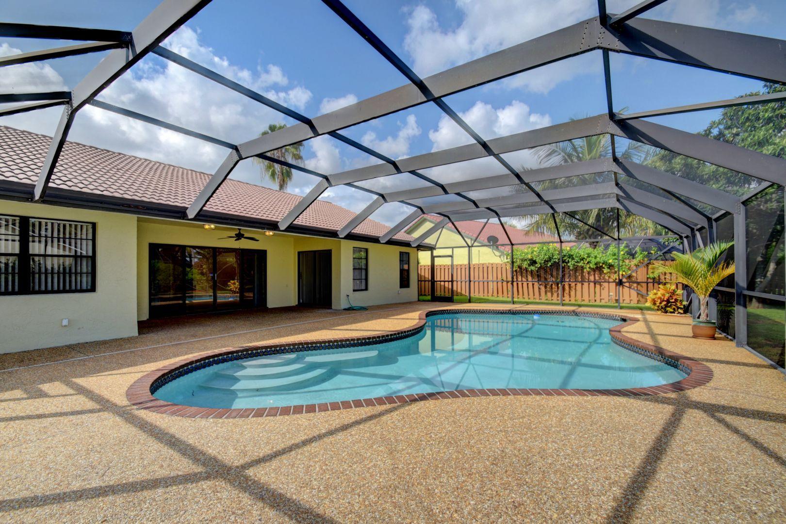 9045 Red Oak Lane Boca Raton, FL 33428 - Photo 18 of 21 Domed Pool