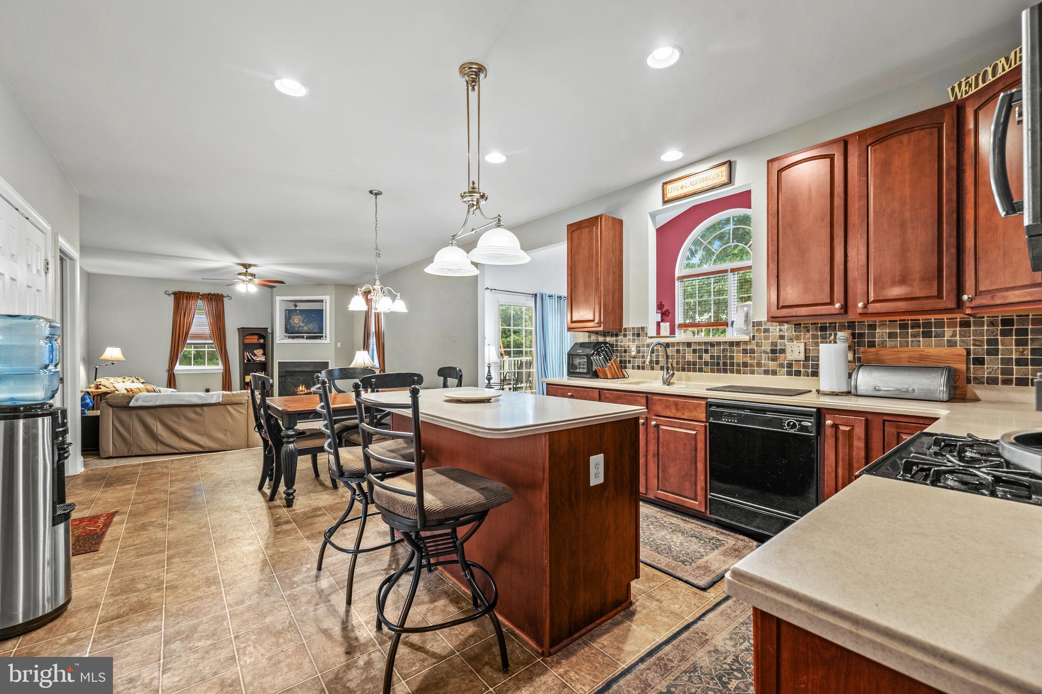 2805 Ridgeleigh Court Manchester, MD 21102 - Photo 55 of 55 Open floor plan to the great room.