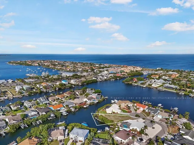 $539,900 | 6646 Dolphin Cove Drive, Apollo Beach, FL 33572