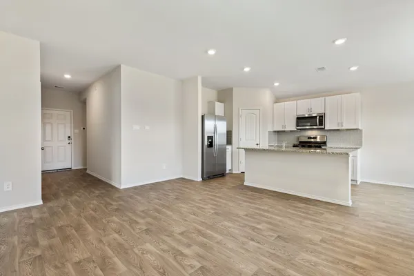 $1,895 | 1702 Miller Terrace, Lockhart, TX 78644