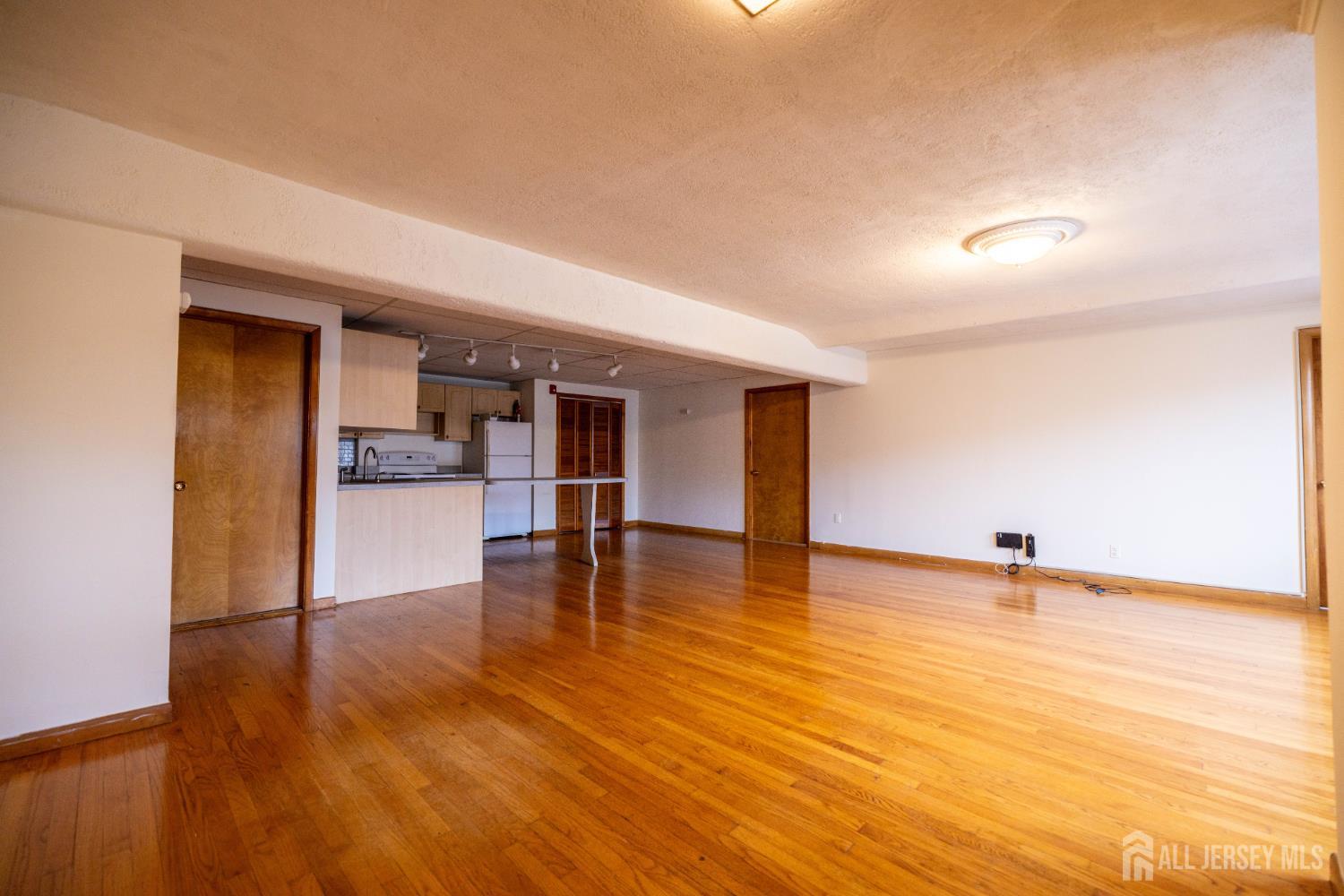 353 Springfield Avenue Summit, NJ 07901 - Photo 4 of 14