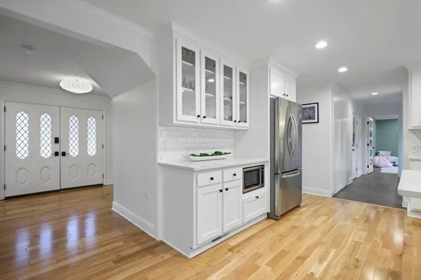 $800,000 | 355 Earlston Drive Northeast, Sandy Springs, GA 30328