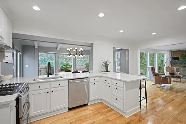 $800,000 | 355 Earlston Drive Northeast, Sandy Springs, GA 30328