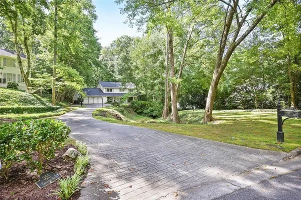 $800,000 | 355 Earlston Drive Northeast, Sandy Springs, GA 30328