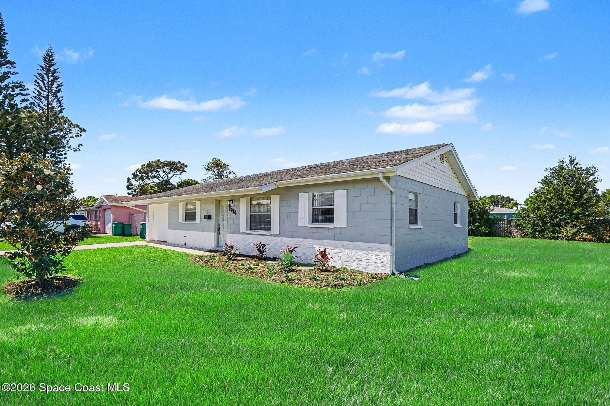 2794 Rheims Avenue Melbourne, FL 32935 - Photo 3 of 33 003_mfm00886_478
