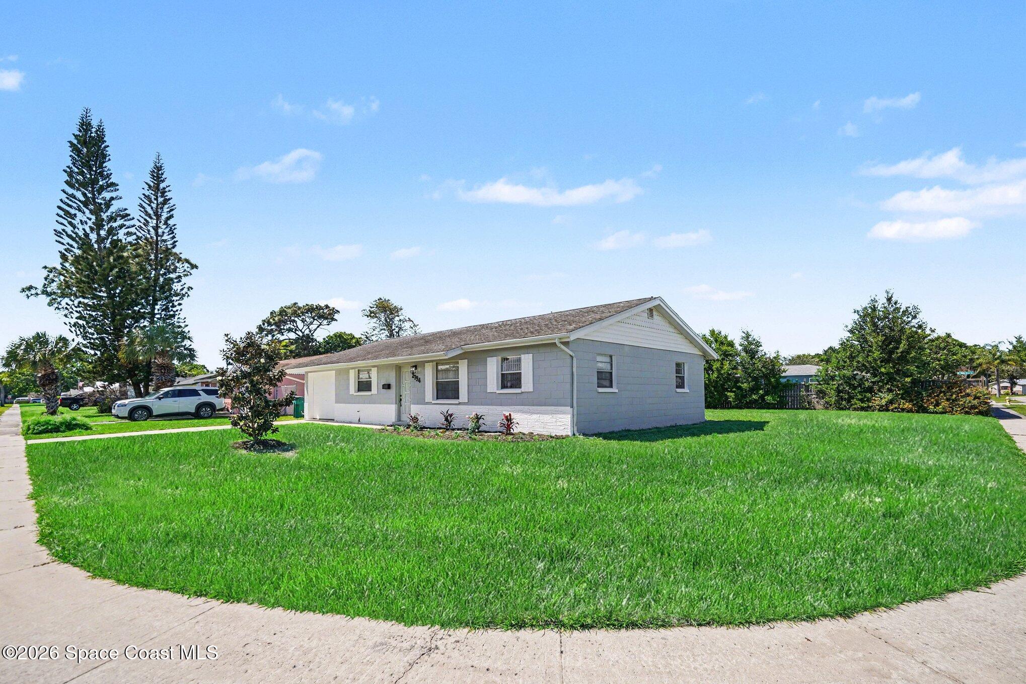 2794 Rheims Avenue Melbourne, FL 32935 - Photo 4 of 33 004_mfm00888_642