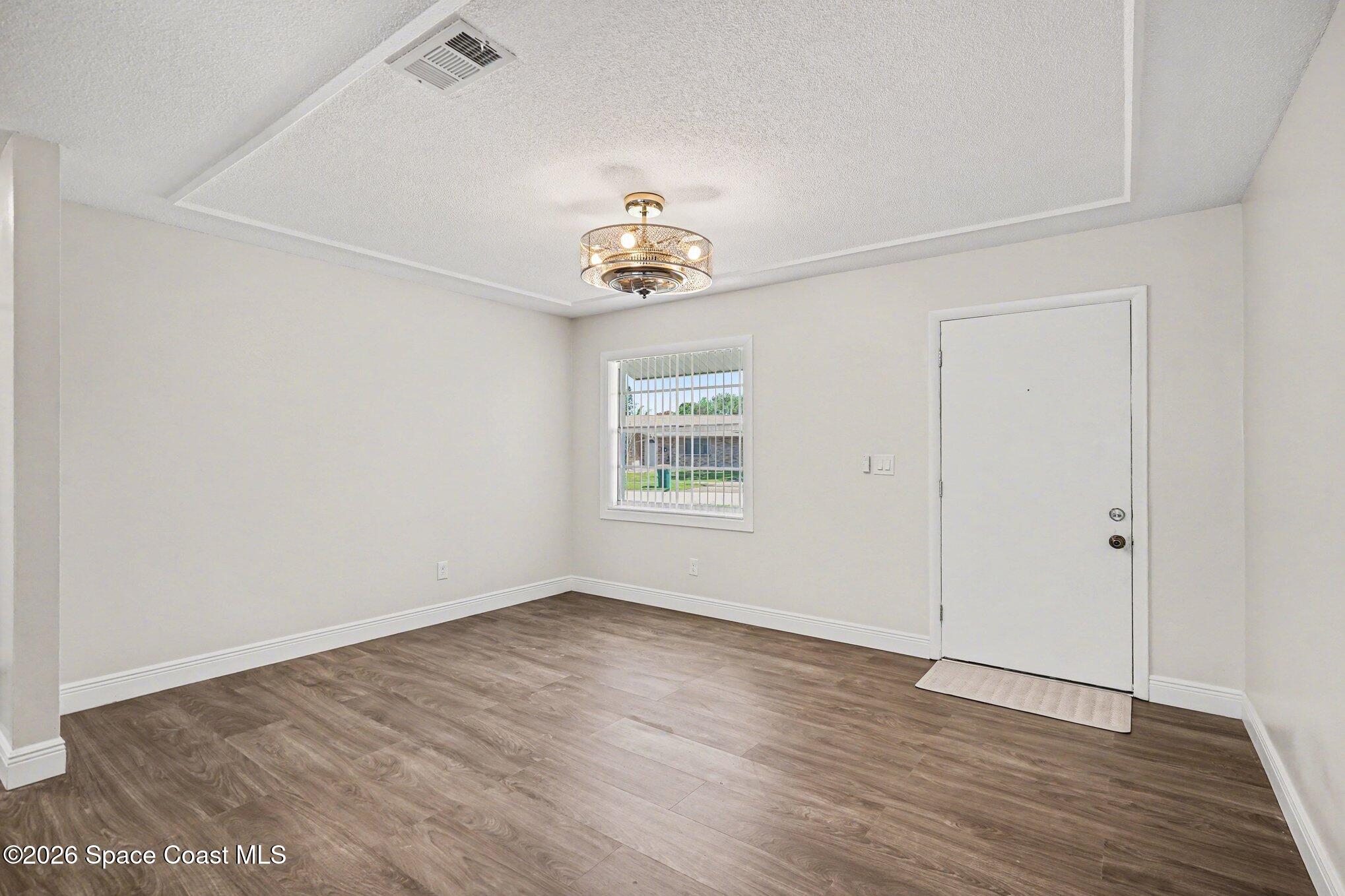 2794 Rheims Avenue Melbourne, FL 32935 - Photo 5 of 33 005_file_4890