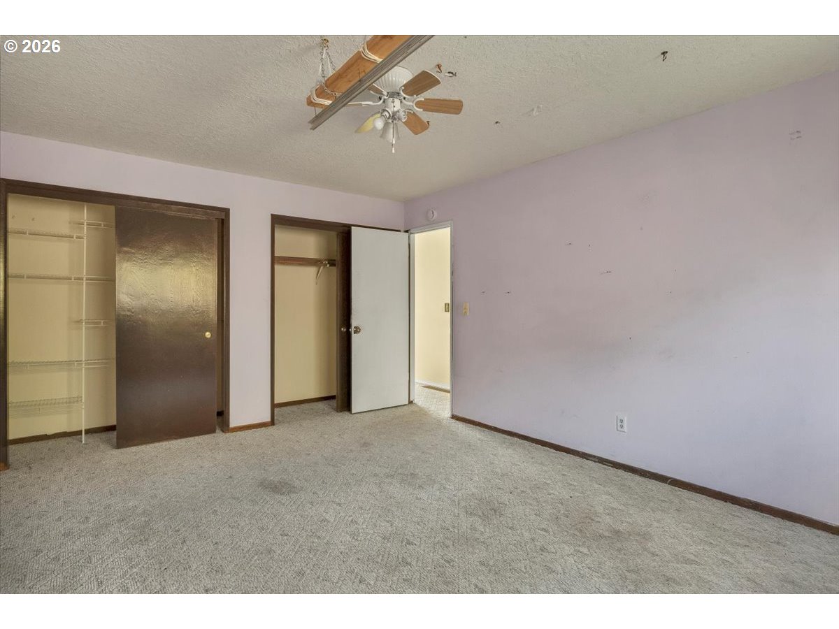 1645 Southwest 27th Street Gresham, OR 97080 - Photo 19 of 48 a view of empty room