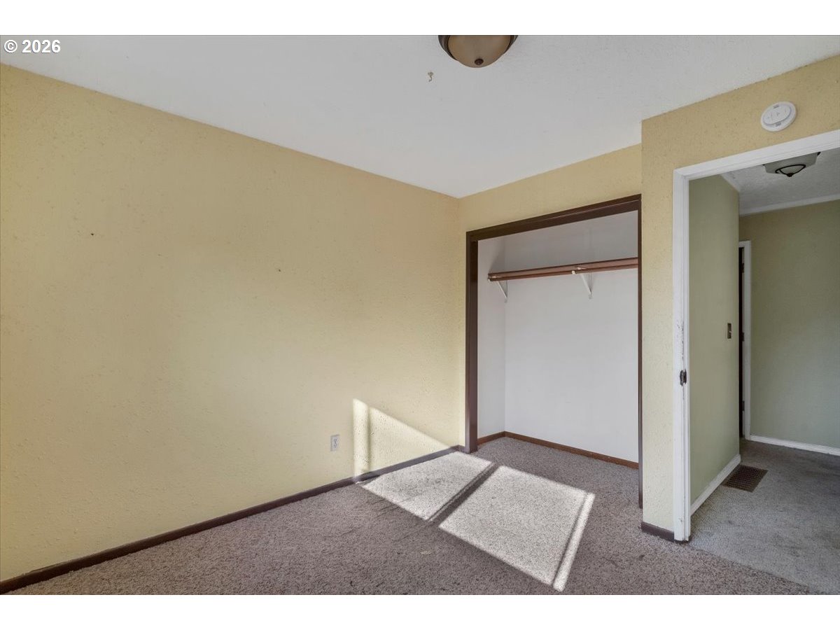 1645 Southwest 27th Street Gresham, OR 97080 - Photo 24 of 48 a view of an empty room