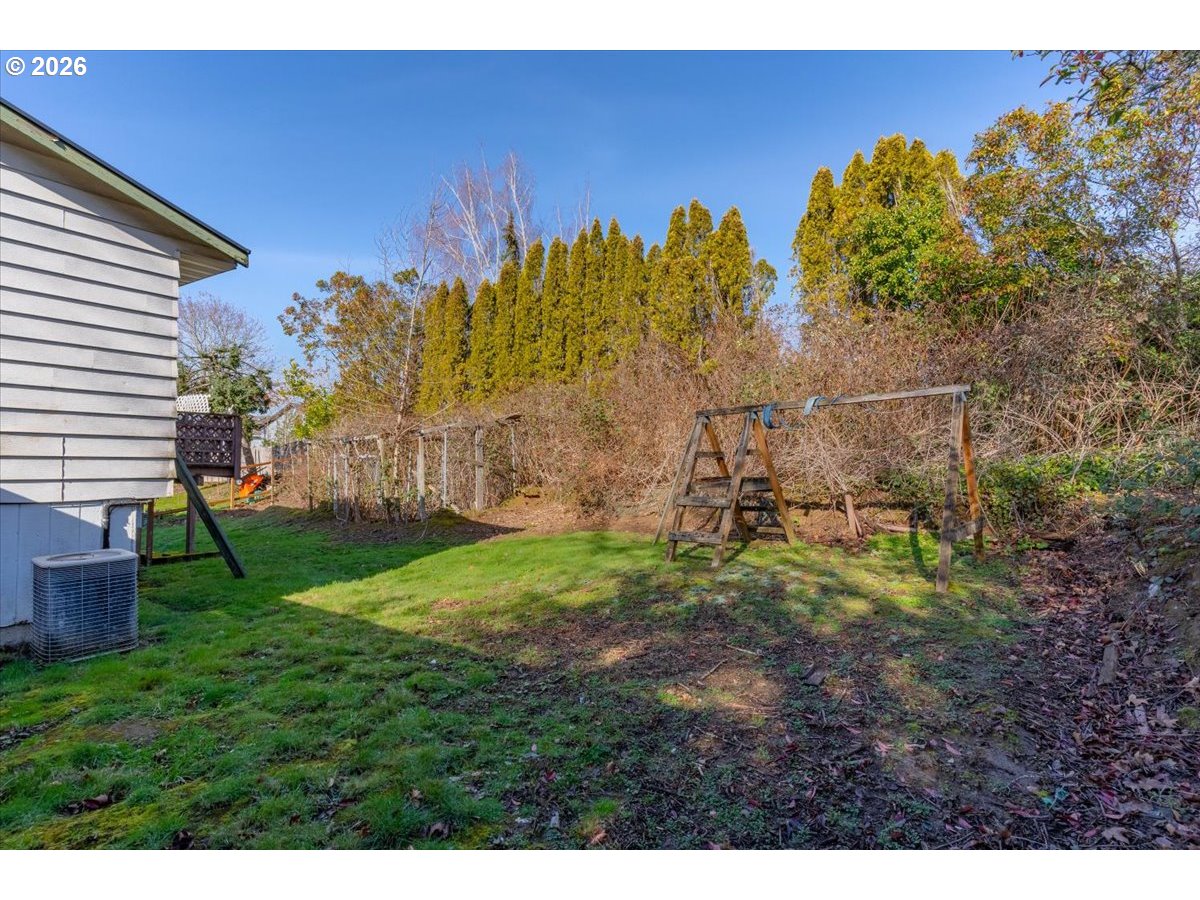 1645 Southwest 27th Street Gresham, OR 97080 - Photo 41 of 48