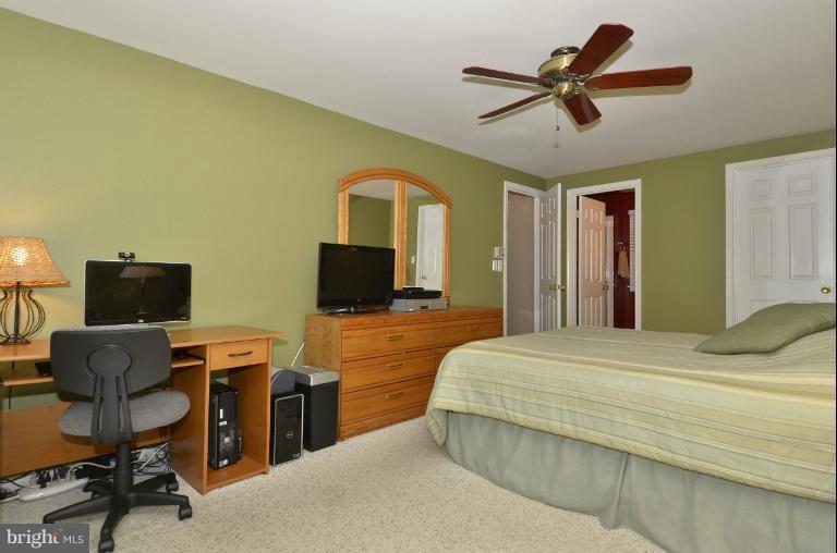 902 Pointer Ridge Drive Gaithersburg, MD 20878 - Photo 29 of 30 Bedroom (Master)