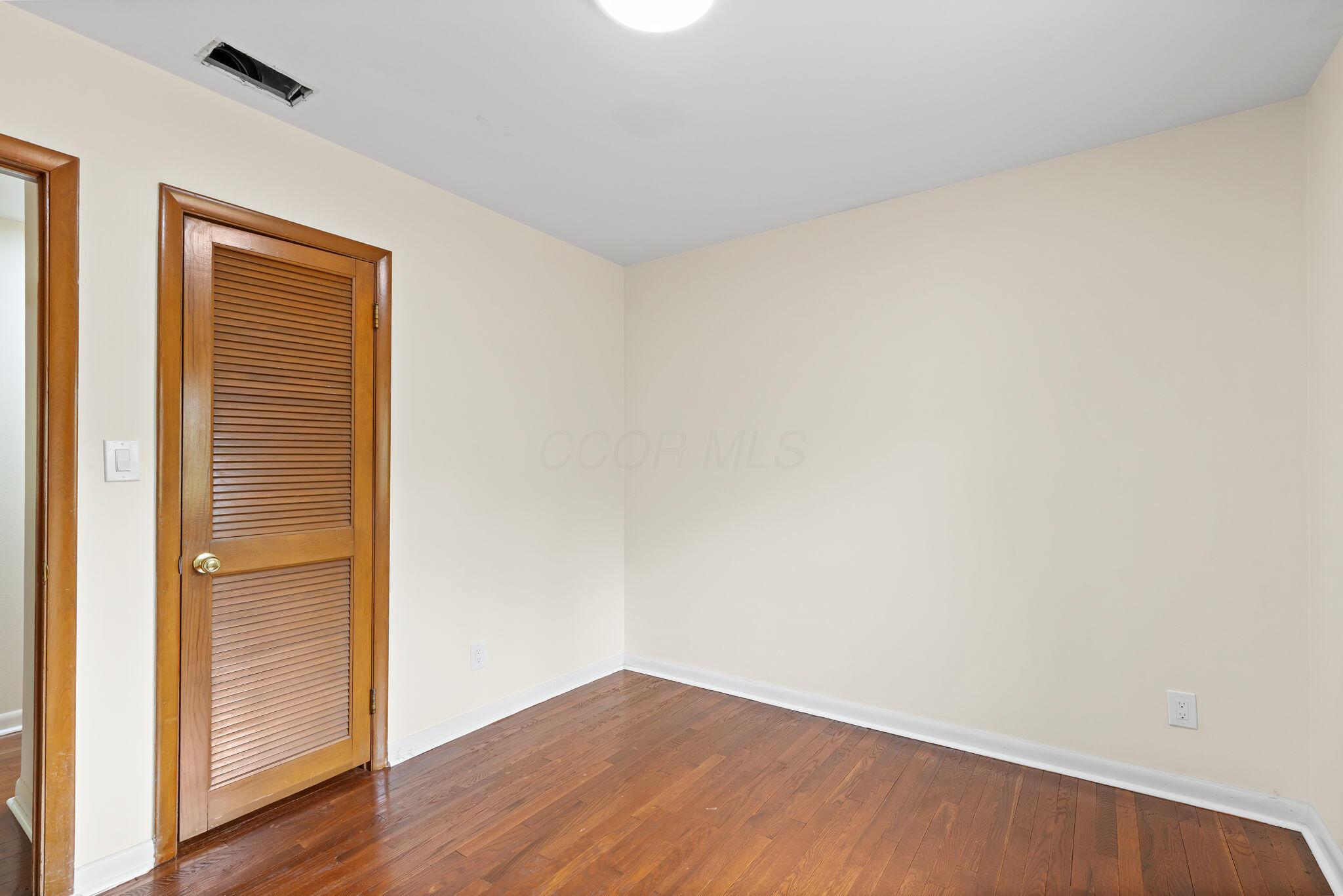 6900 Lee Road Westerville, OH 43081 - Photo 32 of 41 Bedroom Three