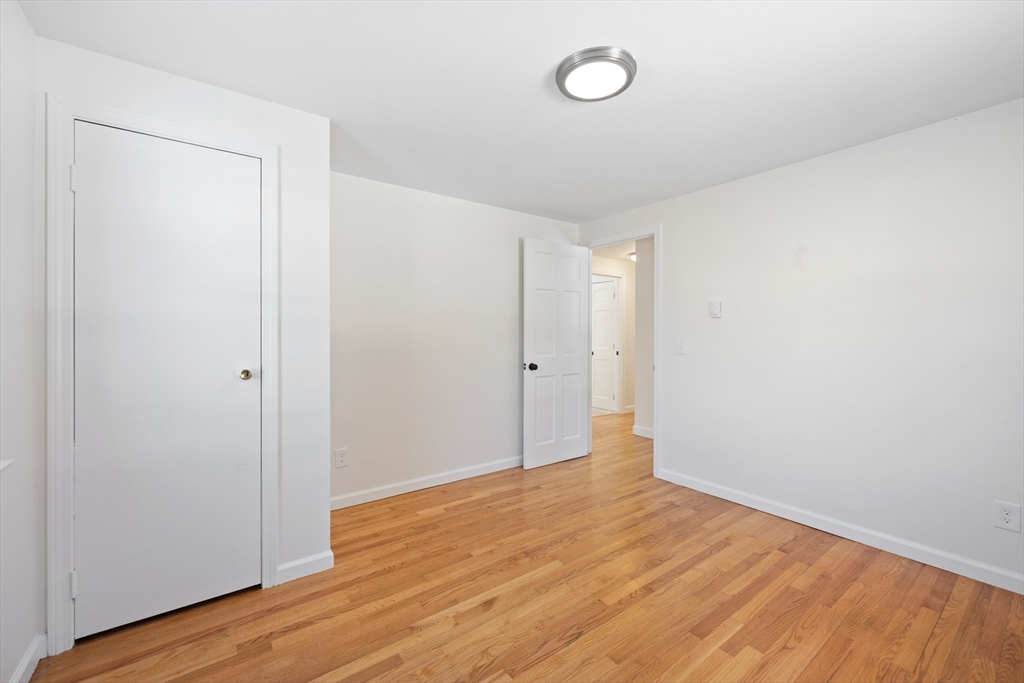 39 Thyme Lane Springfield, MA 01129 - Photo 16 of 30