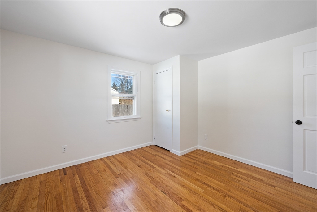 39 Thyme Lane Springfield, MA 01129 - Photo 17 of 30