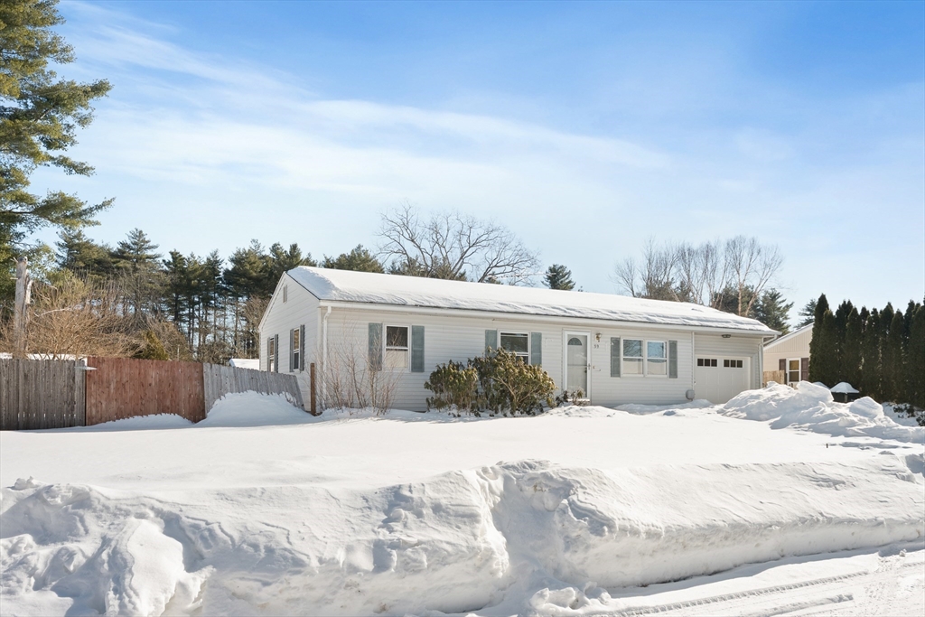 39 Thyme Lane Springfield, MA 01129 - Photo 2 of 30