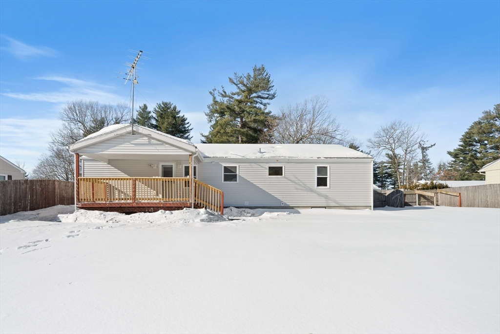 39 Thyme Lane Springfield, MA 01129 - Photo 23 of 30