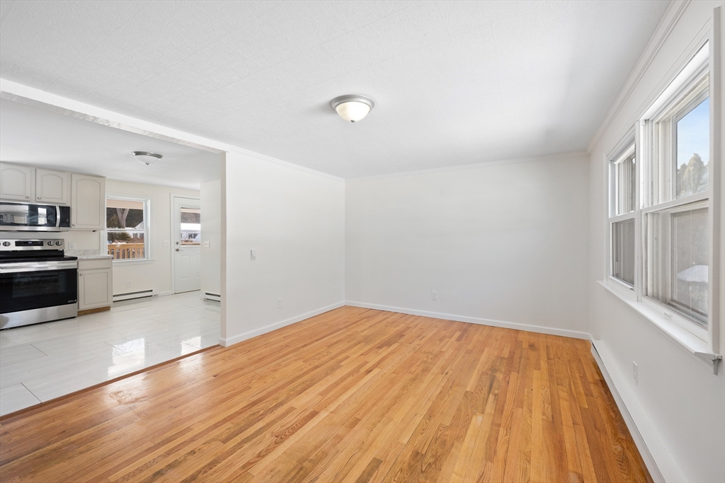 39 Thyme Lane Springfield, MA 01129 - Photo 7 of 30