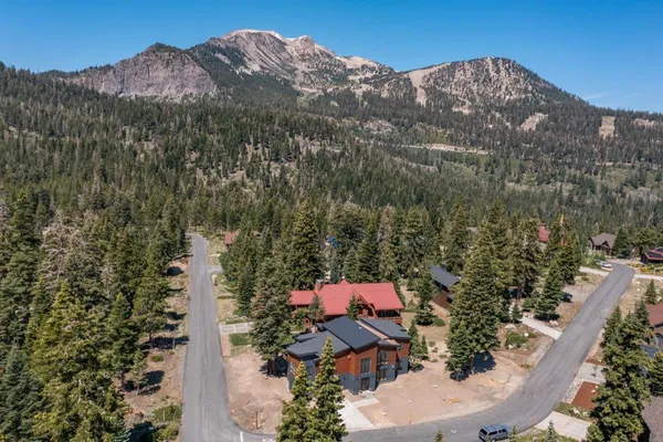 $3,675,000 | 380 Pine Street, Mammoth Lakes, CA 93546