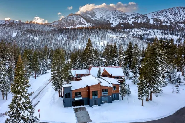 a view of a terrace with sitting area