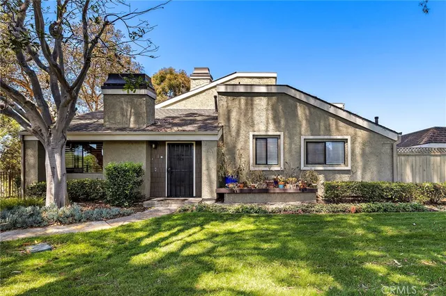 $950,000 | 1 Starfish Court, Newport Beach, CA 92663