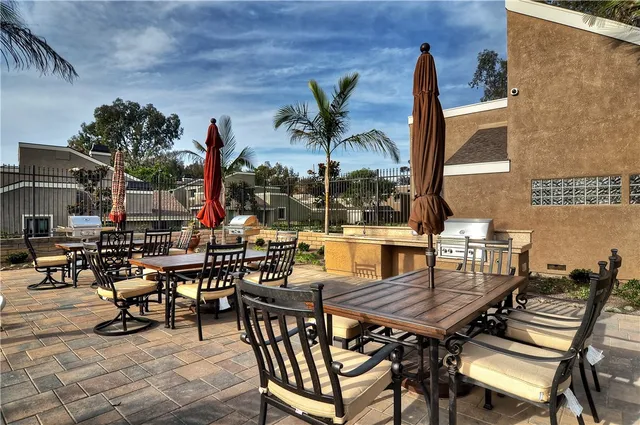 $950,000 | 1 Starfish Court, Newport Beach, CA 92663