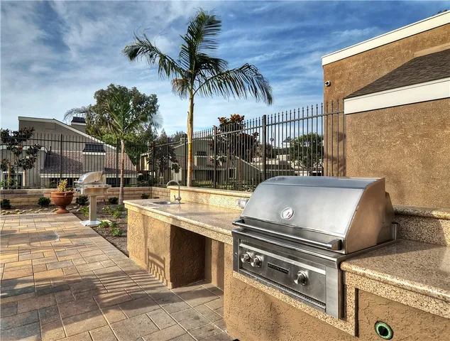 $950,000 | 1 Starfish Court, Newport Beach, CA 92663