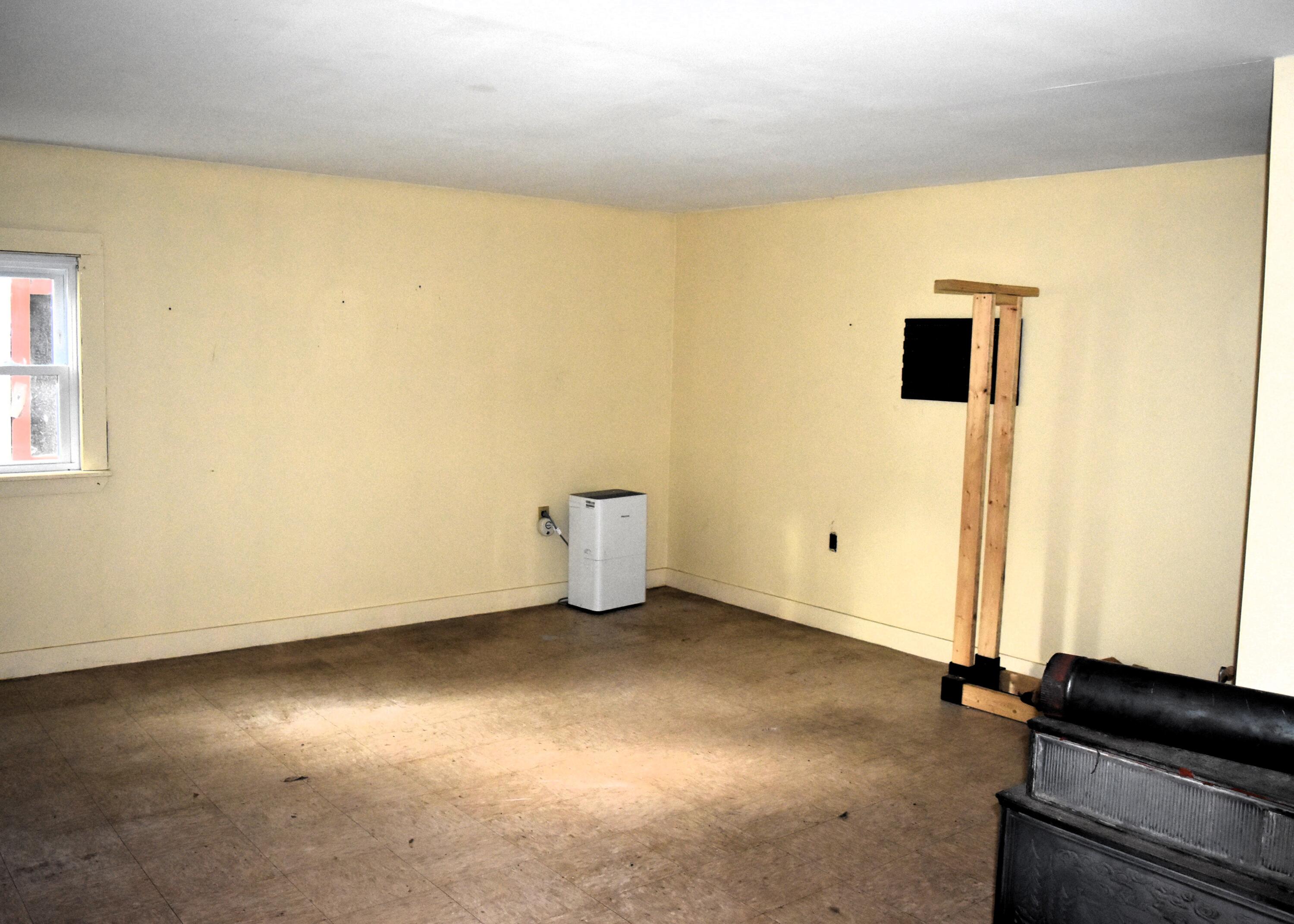 602 Water Street West Newfield, ME 04095 - Photo 14 of 26 Living room