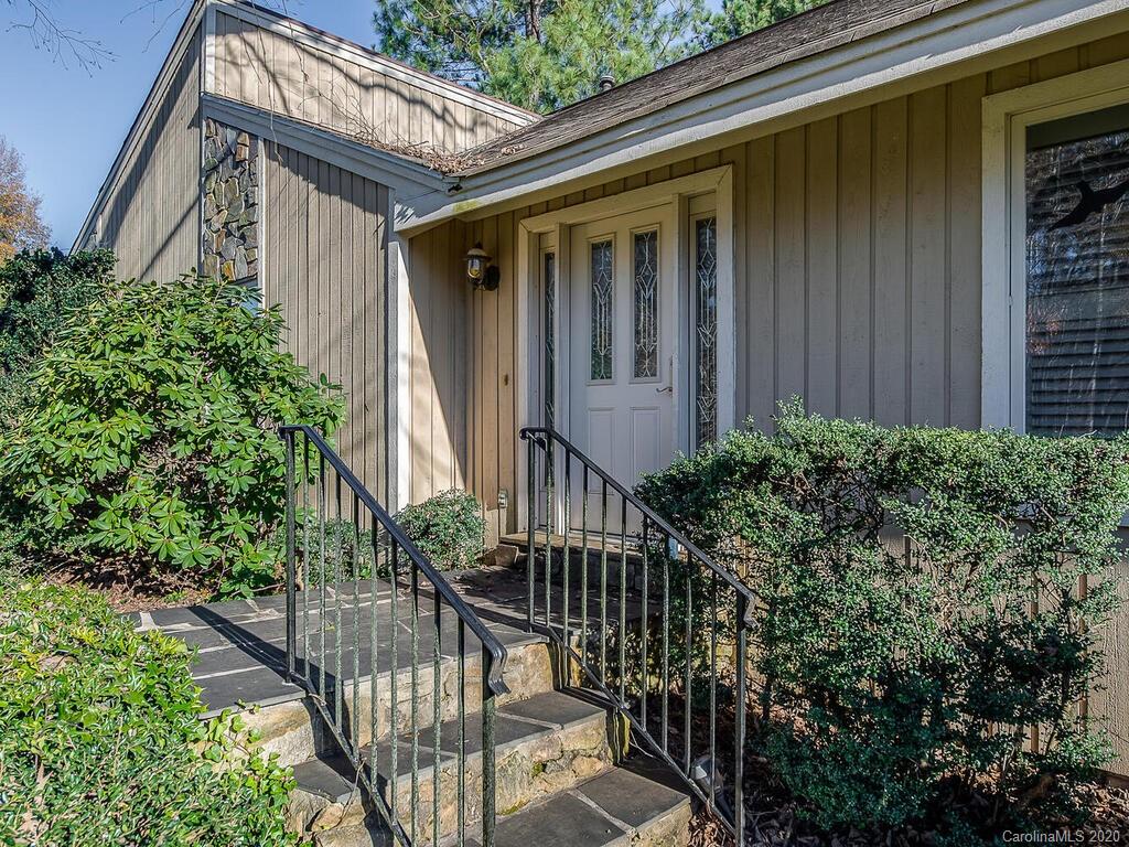 5012 Rounding Run Road Charlotte, NC 28277 - Photo 3 of 28