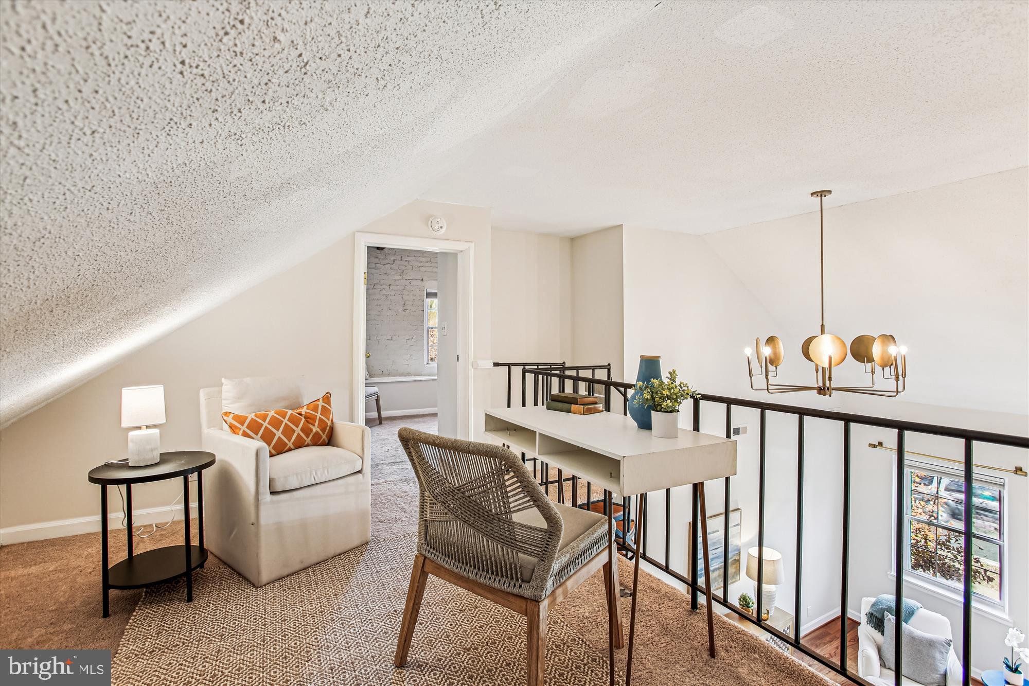 3000 South Columbus Street, Unit B2 Arlington, VA 22206 - Photo 23 of 50 Leading to the 2nd bedroom!