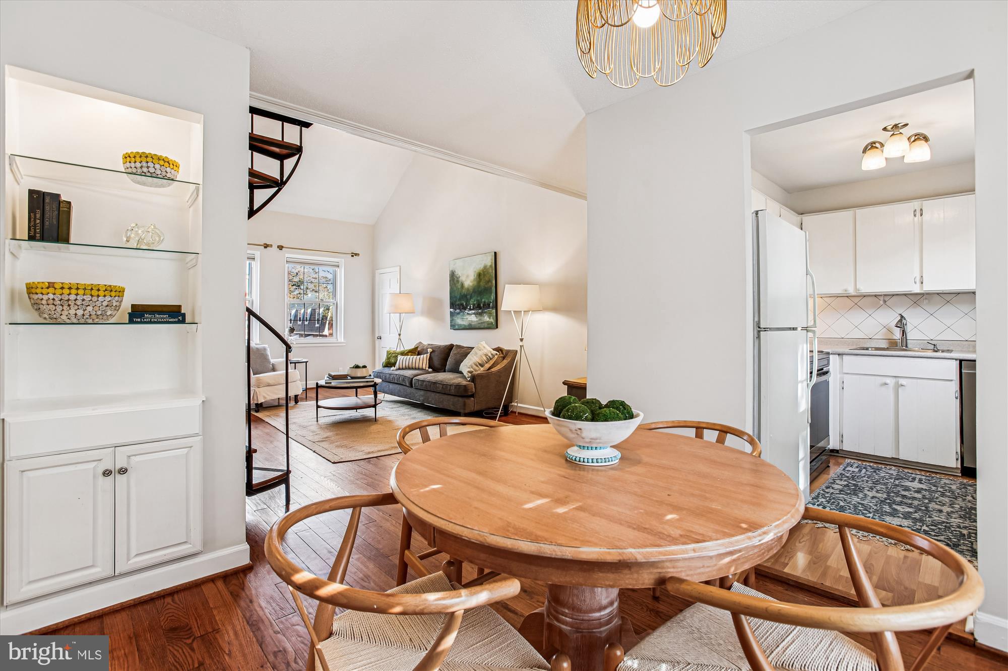 3000 South Columbus Street, Unit B2 Arlington, VA 22206 - Photo 6 of 50 Open flow to the dining area