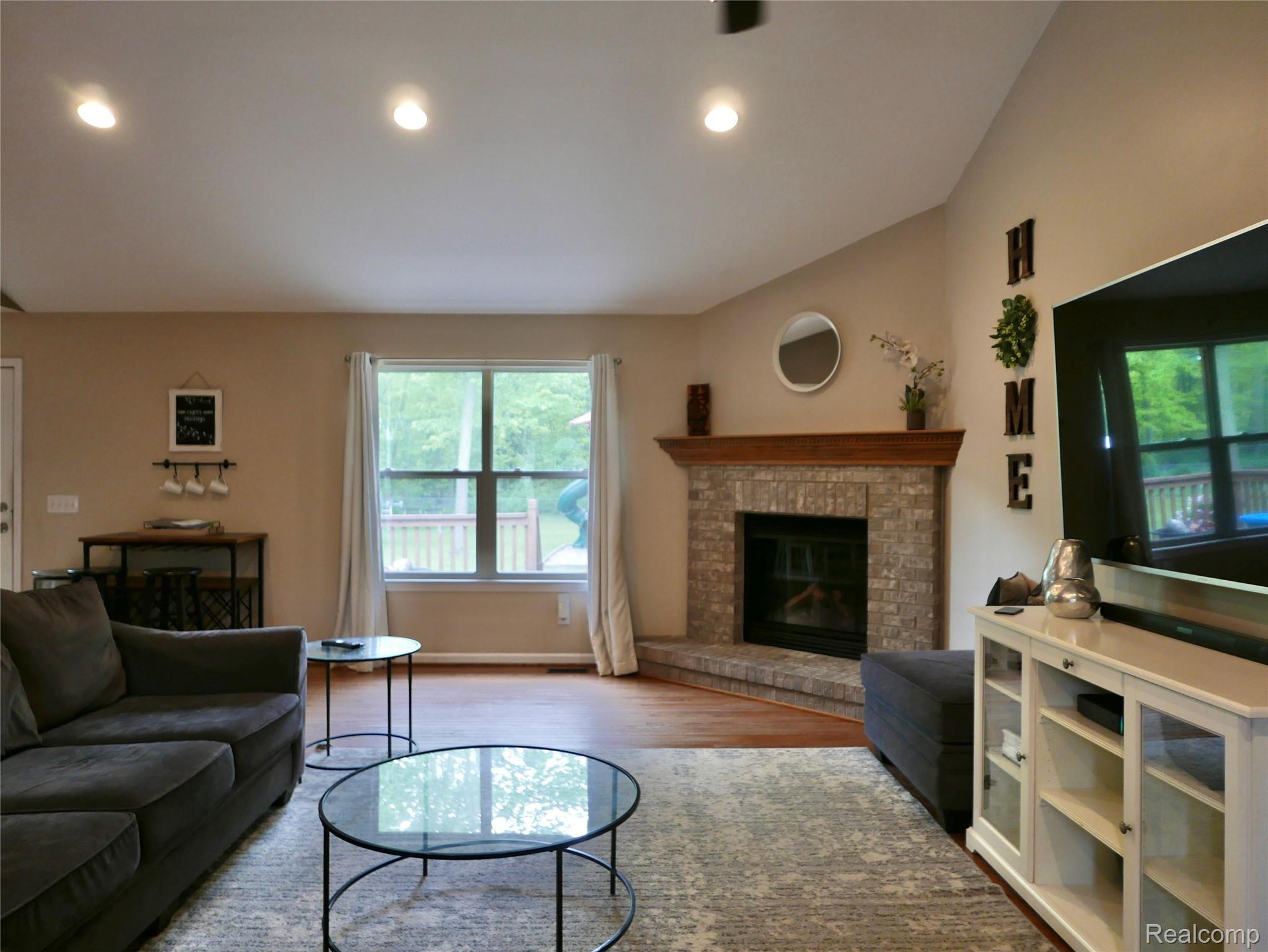 45601 Judd Road Belleville, MI 48111 - Photo 6 of 33 Copy of IMG_2678.JPG