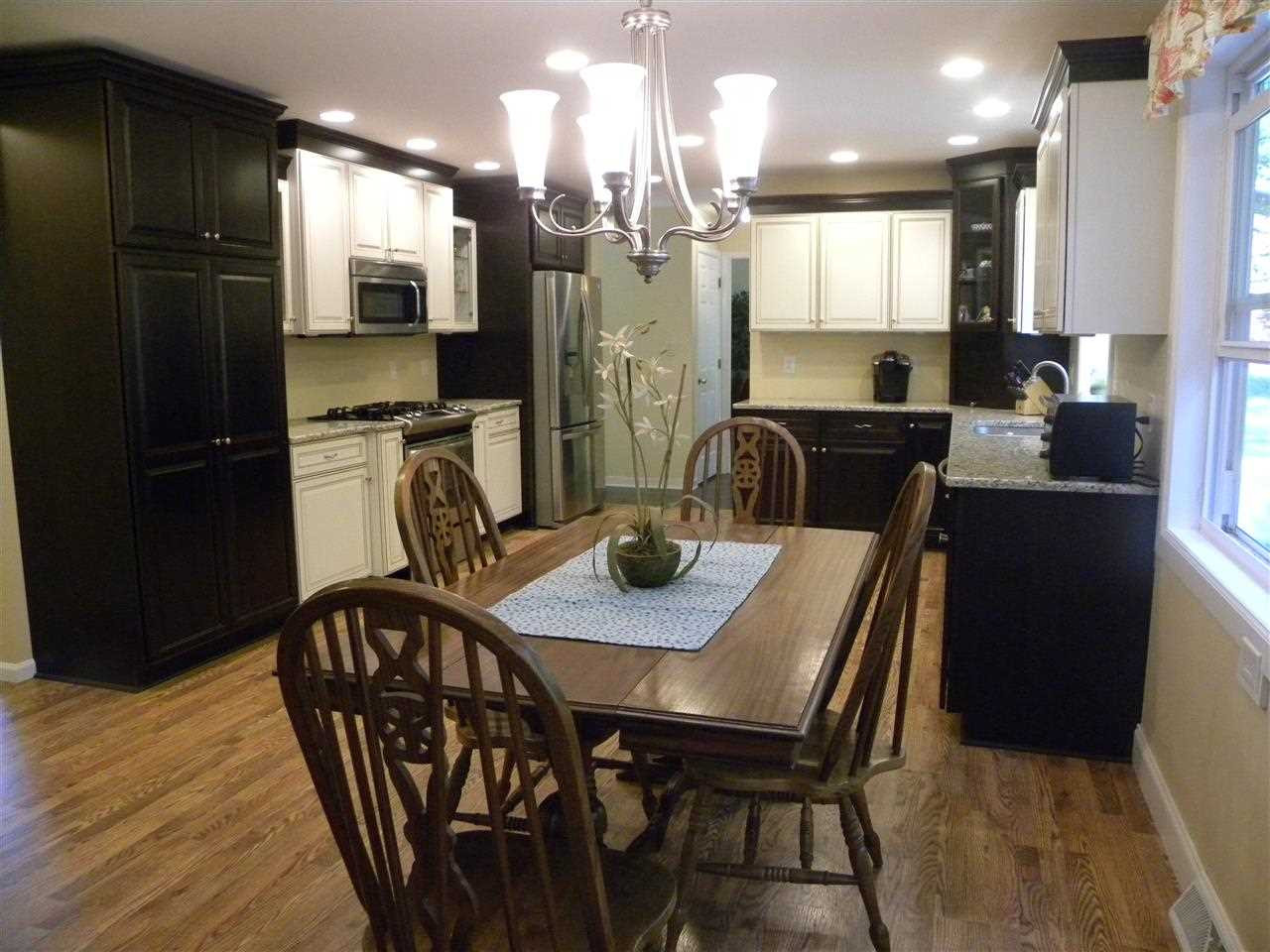 24 Devon Road Bethlehem, NY 12054 - Photo 4 of 25 Photo 4