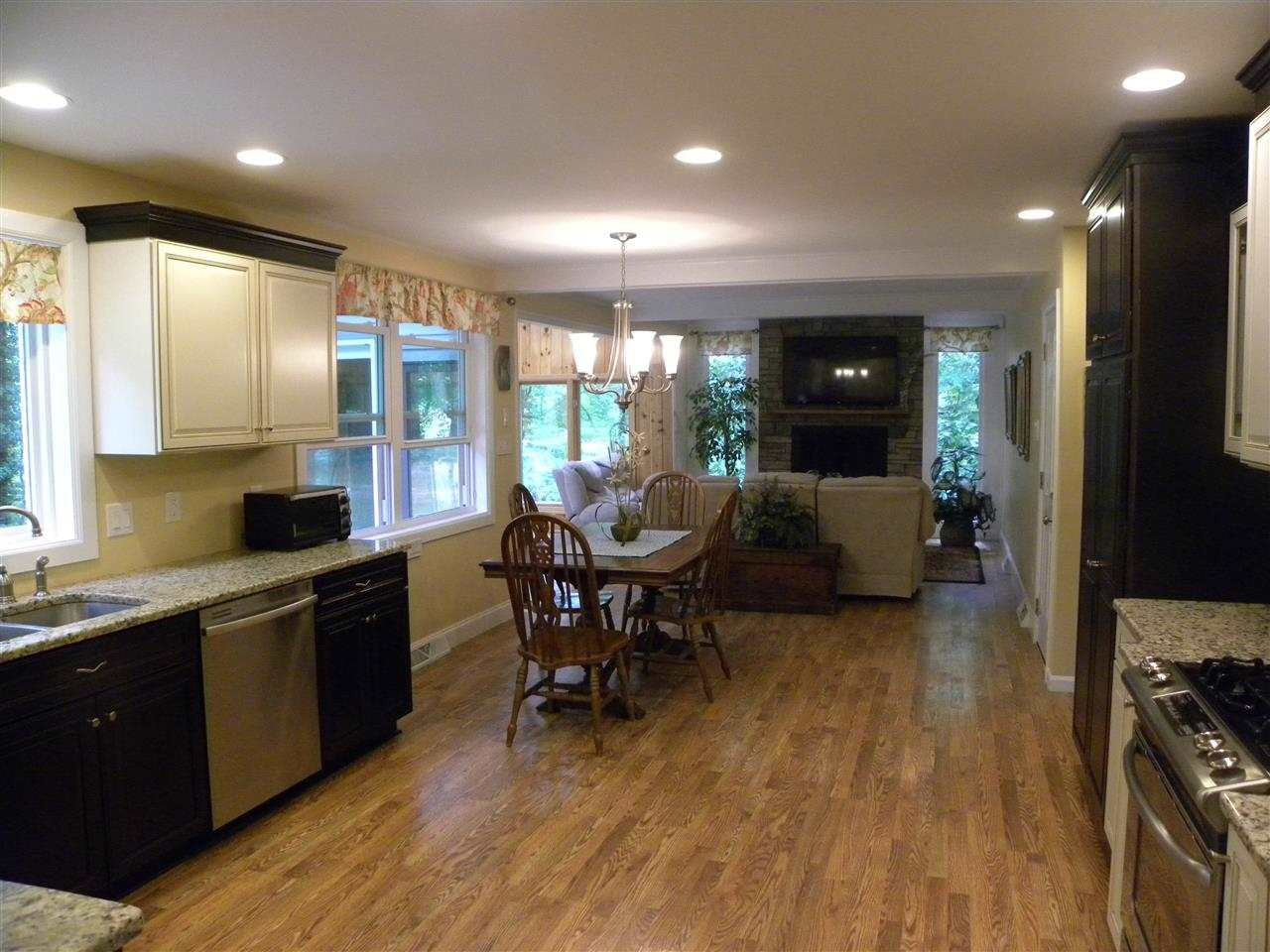 24 Devon Road Bethlehem, NY 12054 - Photo 7 of 25 Photo 7