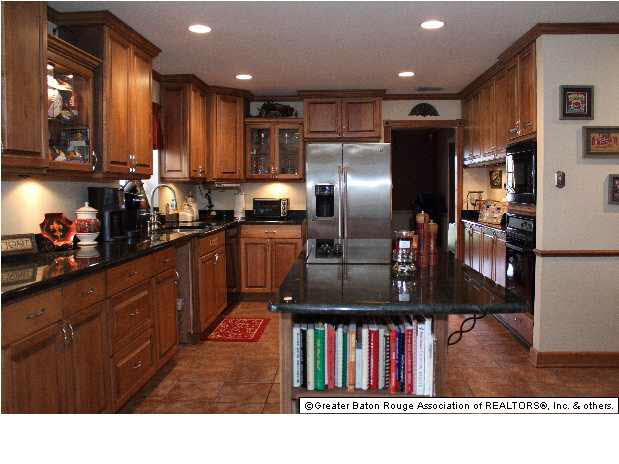 5108 Fern Ridge Court Baton Rouge, LA 70817 - Photo 7 of 17 Gallery Image 7