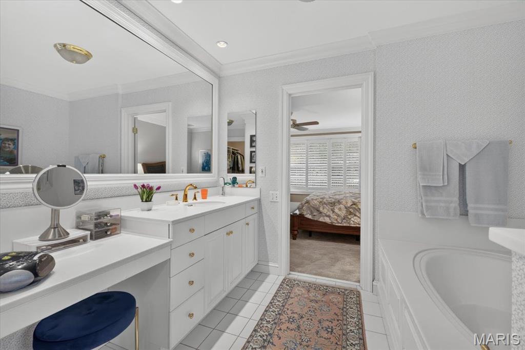 18 South McKnight Road St. Louis, MO 63124 - Photo 38 of 72 Gallery Image 38