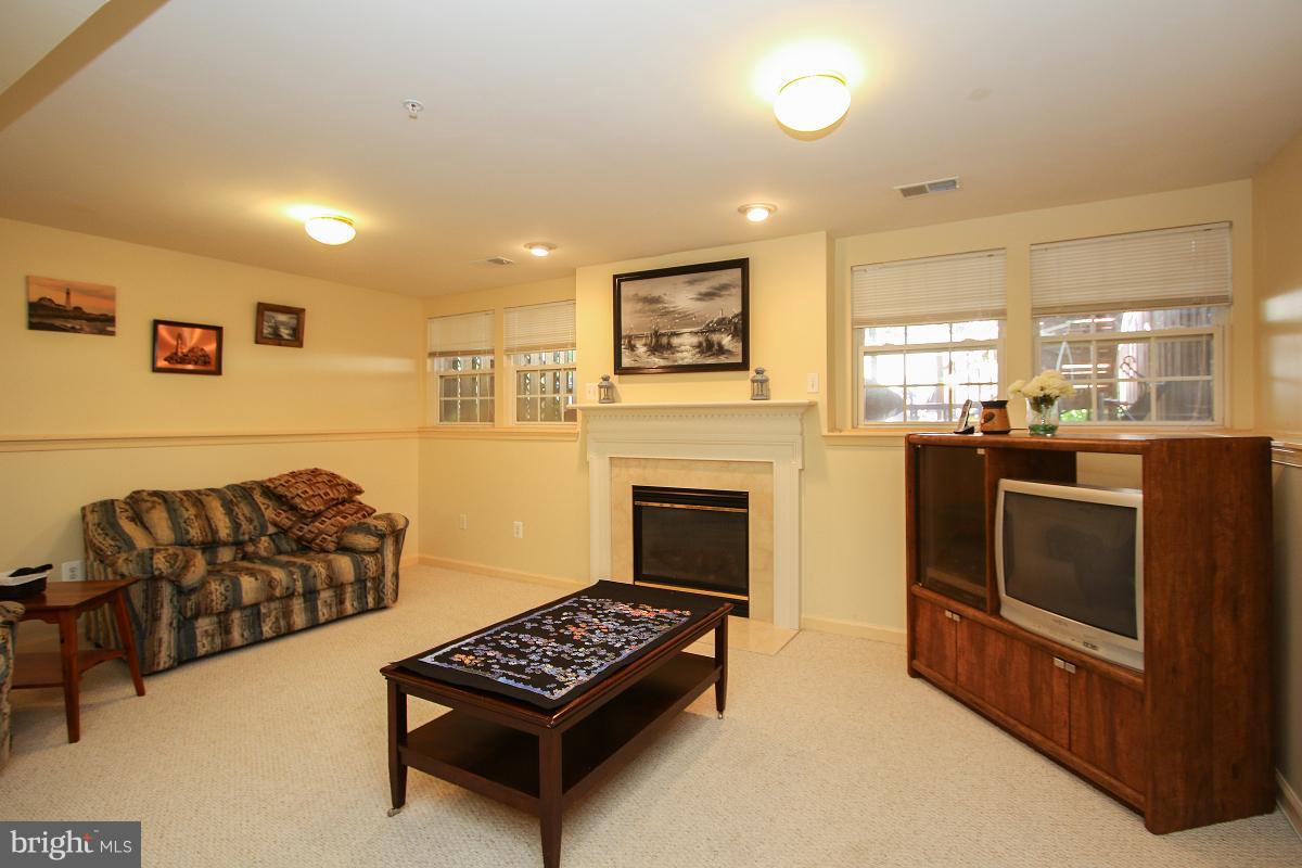 1814 Country Run Way Frederick, MD 21702 - Photo 26 of 30 Interior (General)