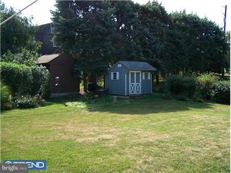 2912 Curtis Road West Lawn, PA 19609 - Photo 2 of 6 Gallery Image 2
