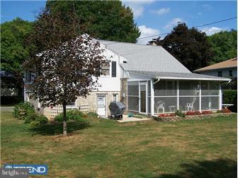 2912 Curtis Road West Lawn, PA 19609 - Photo 3 of 6 Gallery Image 3