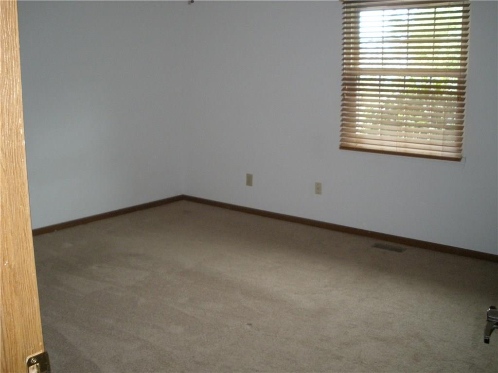 7634 Combs Road Indianapolis, IN 46237 - Photo 11 of 18 Gallery Image 11