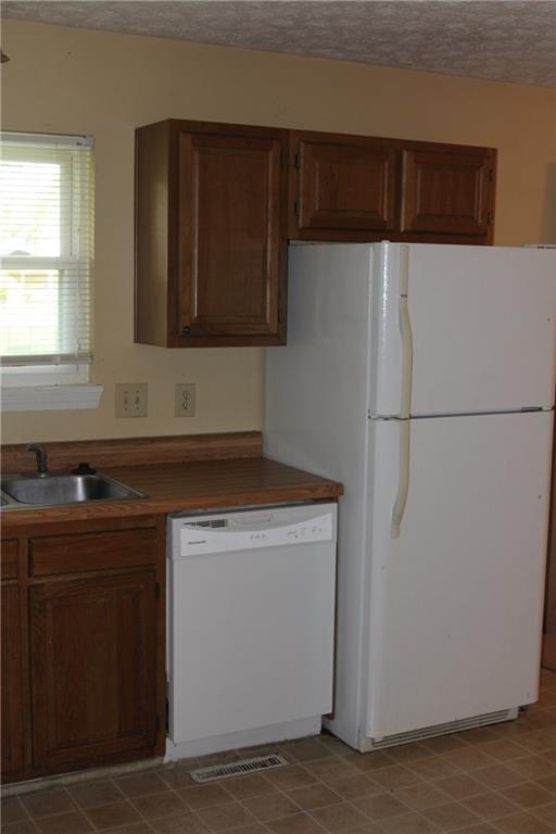 7634 Combs Road Indianapolis, IN 46237 - Photo 7 of 18 Gallery Image 7