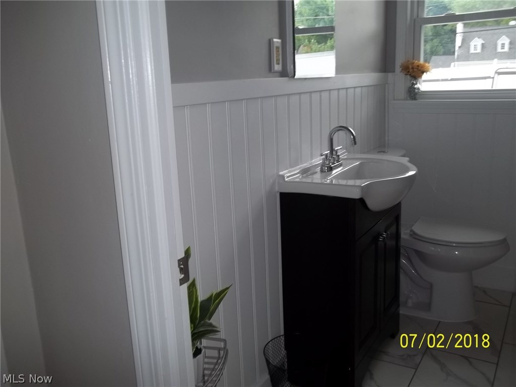 5502 Hauserman Road Cleveland, OH 44130 - Photo 11 of 24